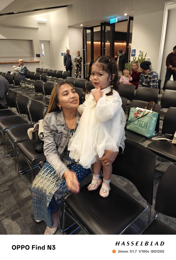Kanokporn with her daughter